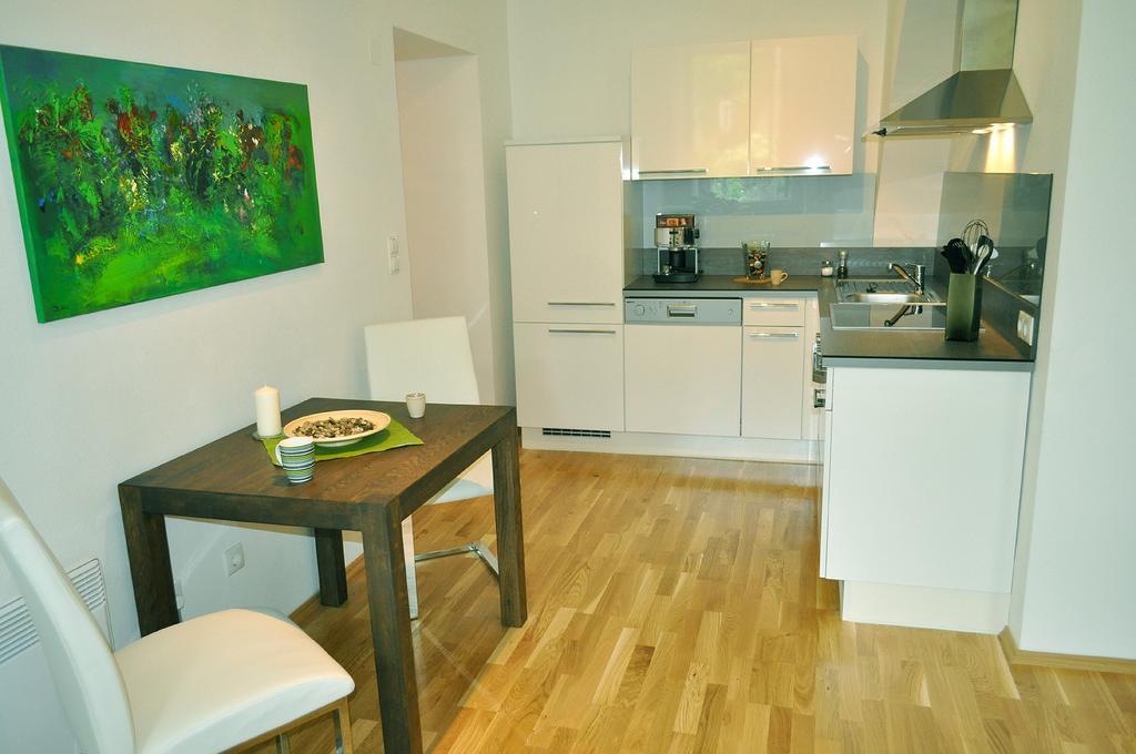 Ferienwohnung Im Univiertel Mit Garten Graz Eksteriør bilde